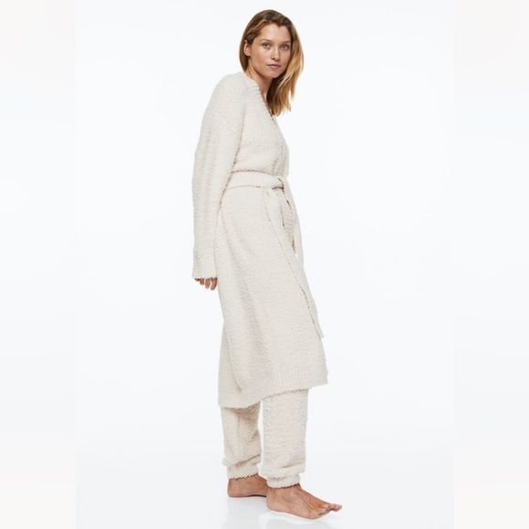 H&M Dressing Gown / Robe M/L (Amazing quality) - Picture 4 of 9